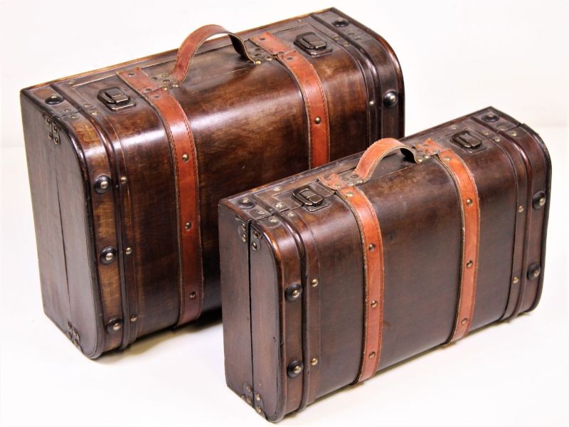 2 Mooie houten valiezen met lederen riemen